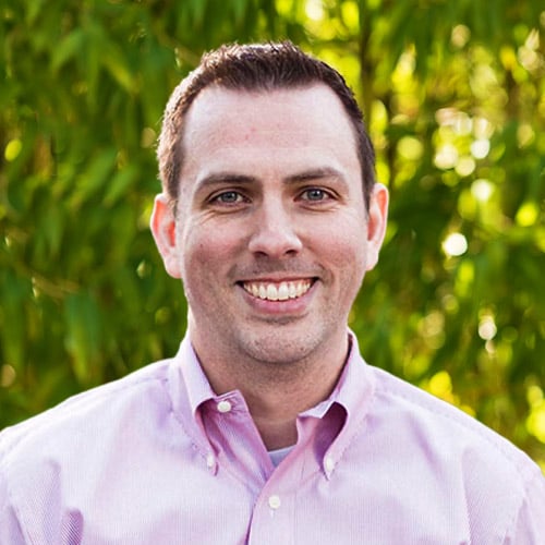 image of Kris Constantine - Director de Crecimiento del Cliente